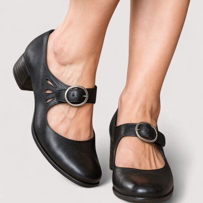 Clara - Escote Elegante en Ecopiel