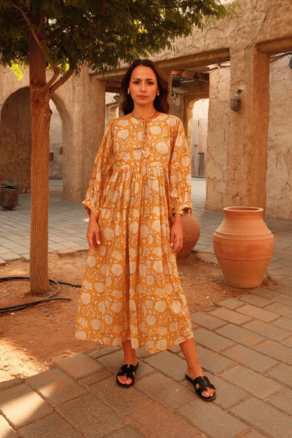 Vestido Noor (नूर) – Luz, brillo