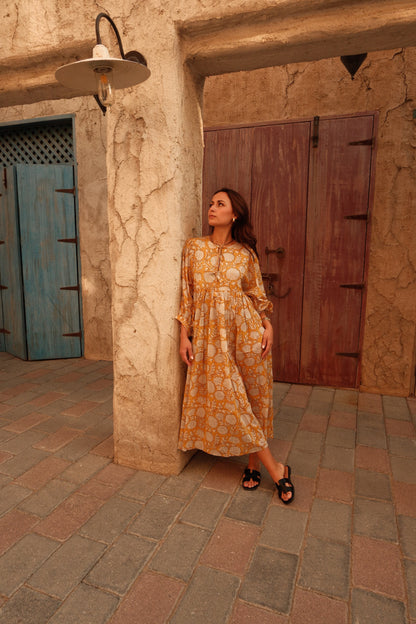 Vestido Noor (नूर) – Luz, brillo